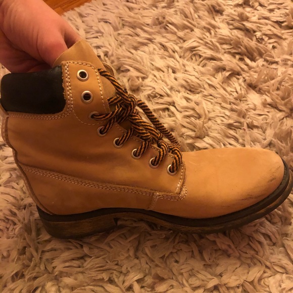 Steve Madden Timberland Style Boots - Picture 3 of 5